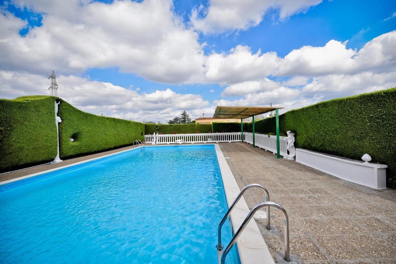 הוילה מרטינה פרנקה I Cinque Trulli With Swimming Pool מראה חיצוני תמונה