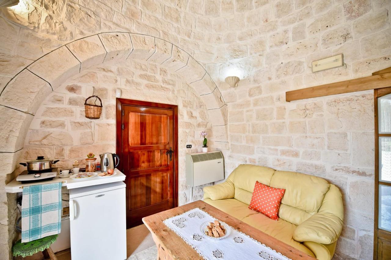 הוילה מרטינה פרנקה I Cinque Trulli With Swimming Pool מראה חיצוני תמונה